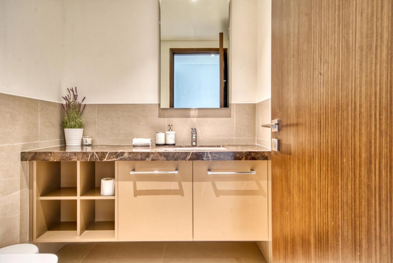 Boho-Chic Cosy 1Br, Minutes To Burj Khalifa Apartment Dubai Luaran gambar
